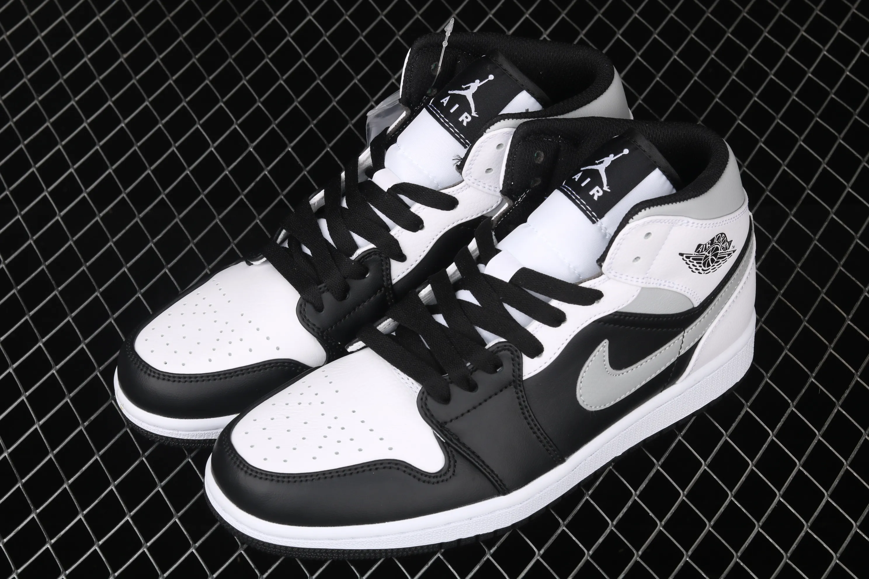 All categories Air Jordan Jordan series basketball shoes Air Jordan 1 Mid Air Jordan 1 Mid AJ1 Joe 1 gray shadow mid-top versatile casual sports shoes 554724-073